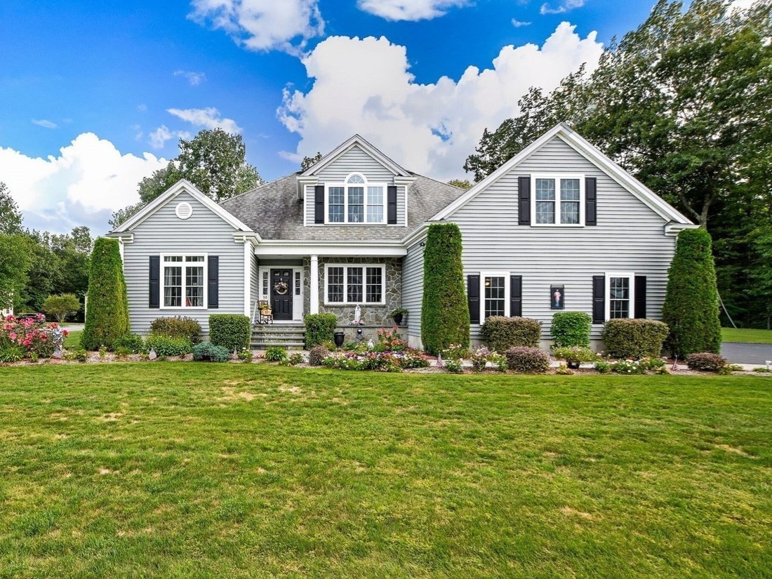 House in Taunton, Massachusetts, United States 1 - 18865400