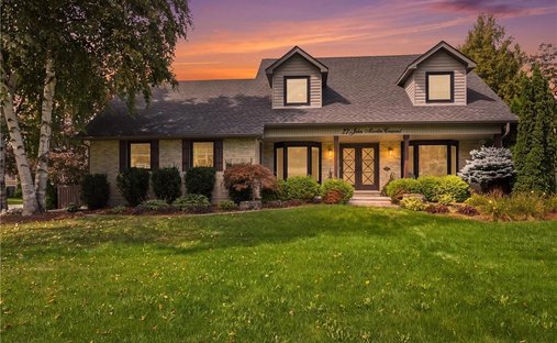 House in Hamilton, Ontario, Canada 1
