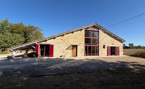 Villa in Monteton, Nouvelle-Aquitaine, France 1