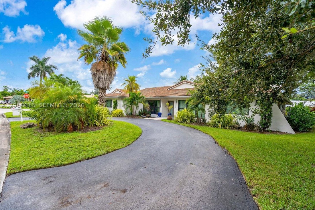 House in Coral Springs, Florida, United States 2 - 18866376