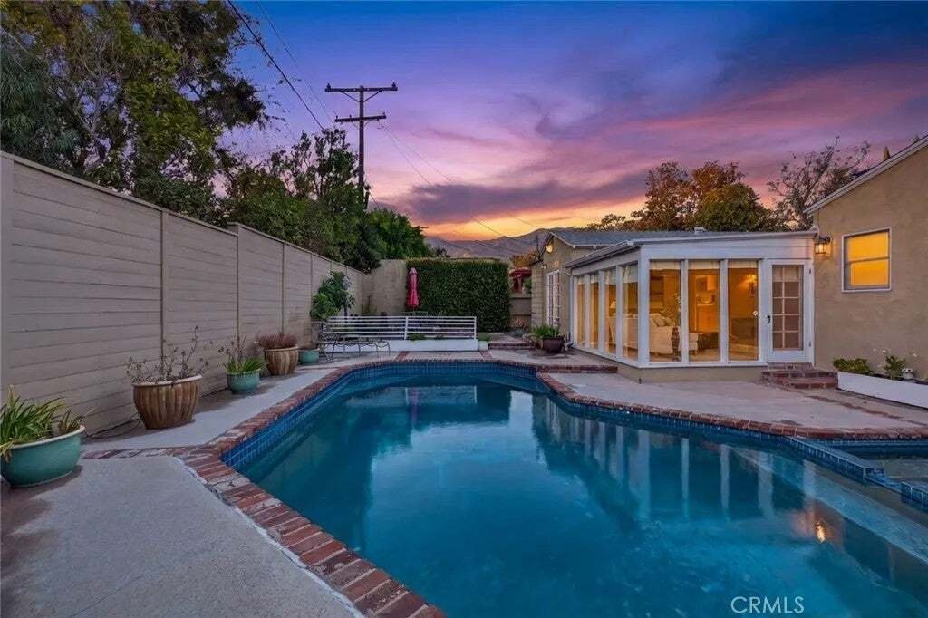 Condo in Glendale, California, United States 1 - 18573710
