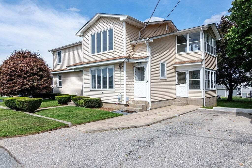 North Providence, Rhode Island, United States 1 - 18865201
