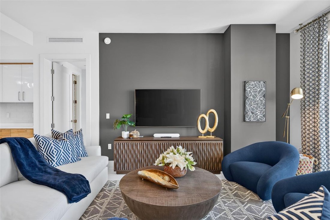 Condo in Sarasota, Florida, United States 3 - 18867007