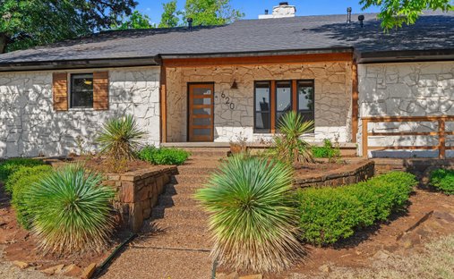 House in Edmond, Oklahoma, United States 1