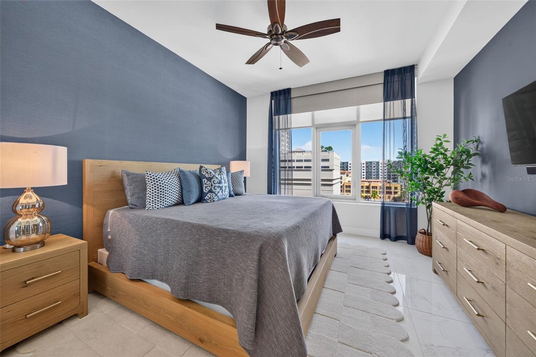 Condo in Sarasota, Florida, United States 5 - 18867007