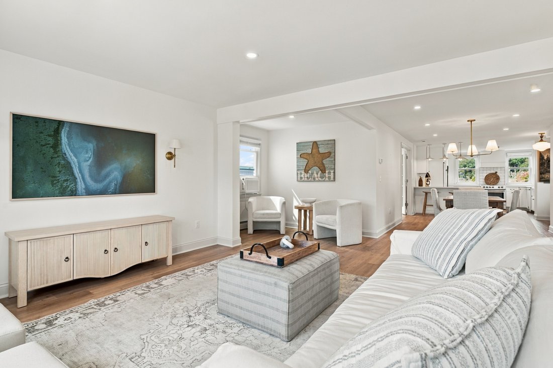 House in Clinton, Connecticut, United States 3 - 18863650