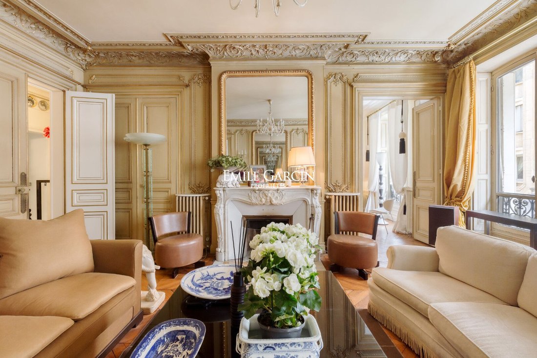 Appartamento a Saint Philippe du Roule, Paris 8e Arrondissement, Parigi 2 - 18867813