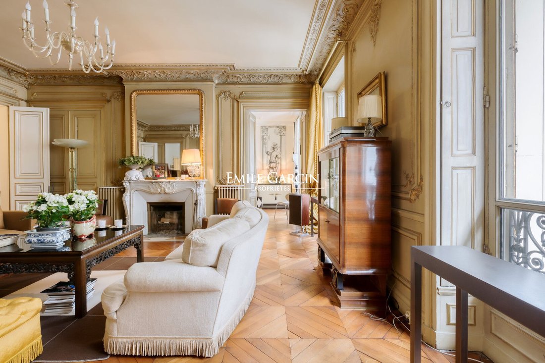 Appartamento a Saint Philippe du Roule, Paris 8e Arrondissement, Parigi 3 - 18867813
