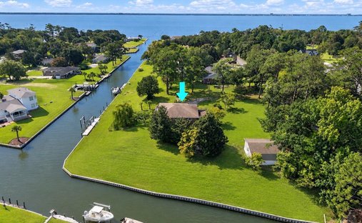 House in Newport, North Carolina, United States 1