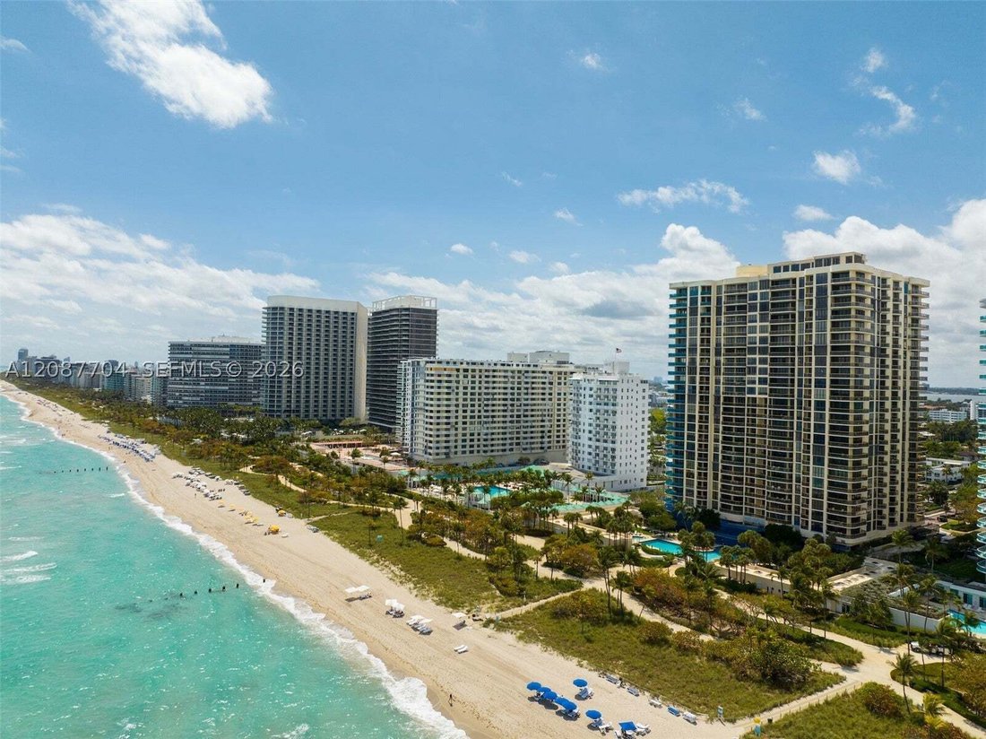 Condominio a Bal Harbour, Florida, Stati Uniti 1 - 18866397