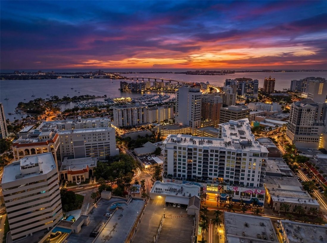 Condo in Sarasota, Florida, United States 2 - 18867007