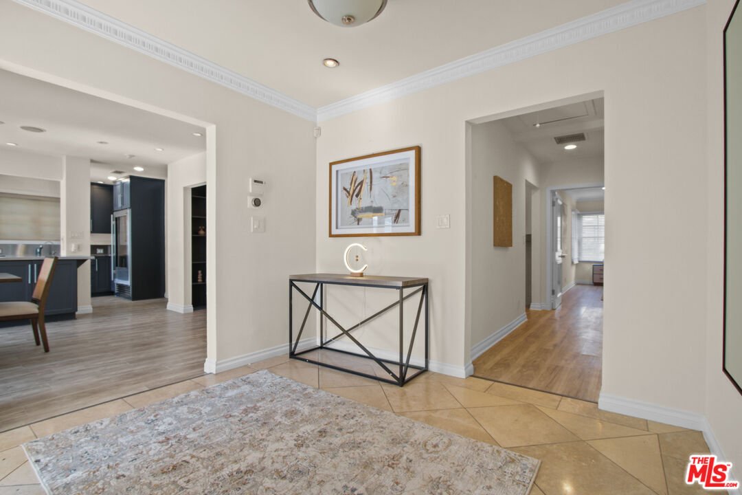 House in Los Angeles, California, United States 2 - 18865411