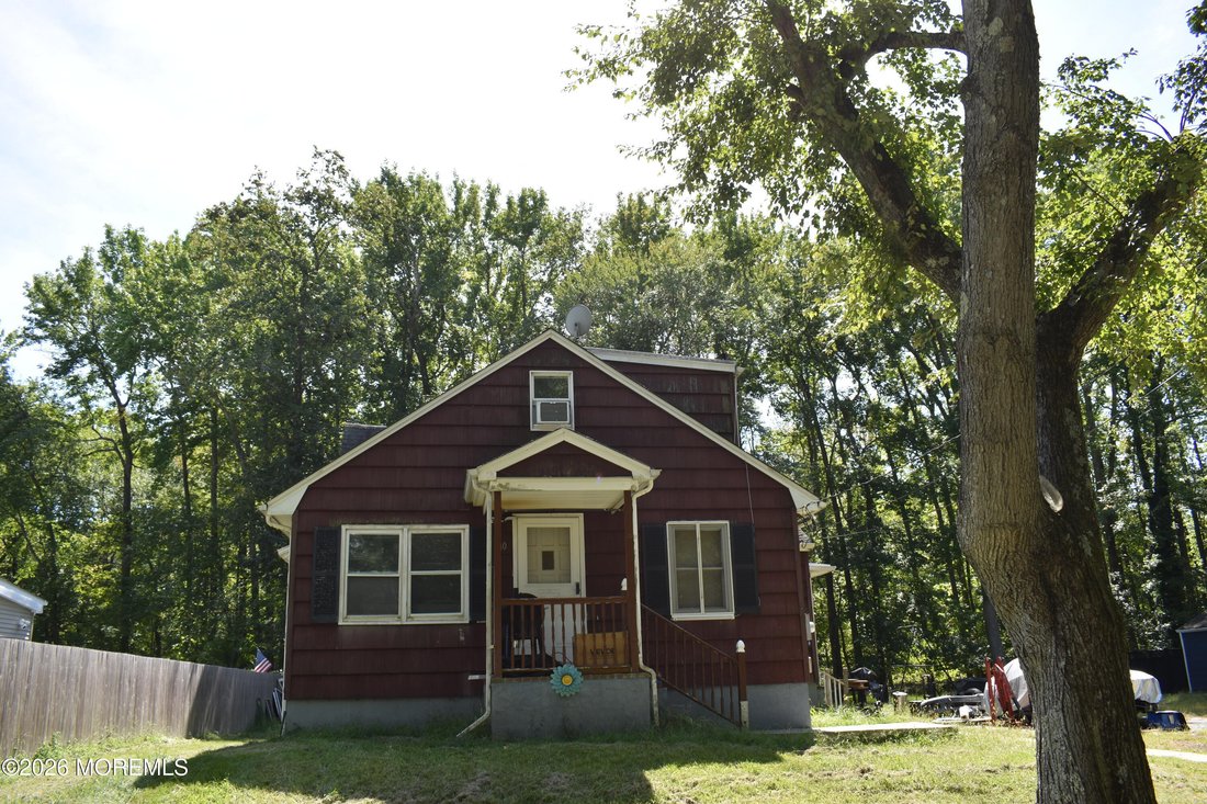 Tinton Falls, New Jersey, United States 4 - 18866879