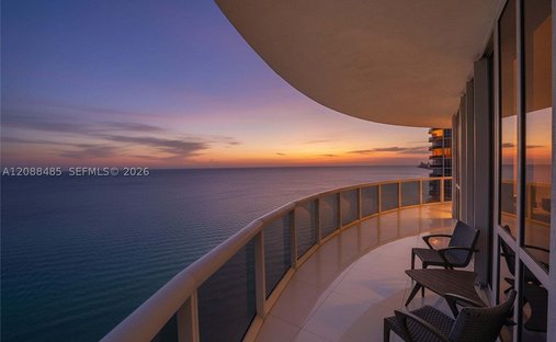 Condo in Golden Beach, Florida, United States 1