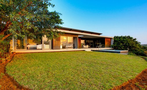 House in Sheffield Beach, KwaZulu-Natal, South Africa 1