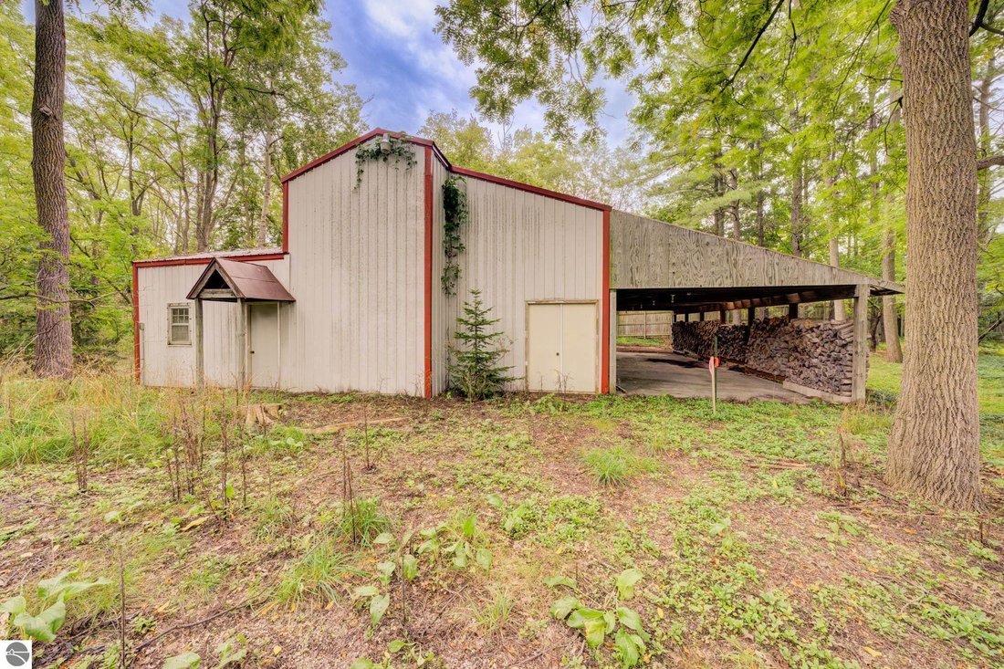 House in Traverse City, Michigan, United States 5 - 18868293