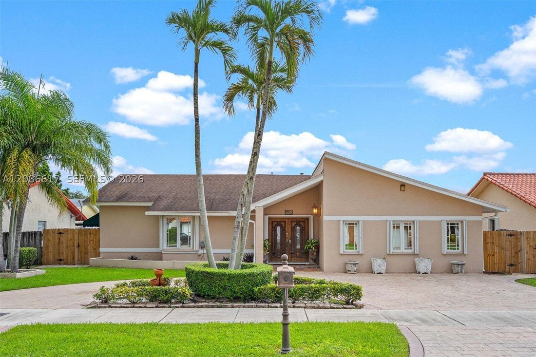 Casa a West Miami, Florida, Stati Uniti 1 - 18866399