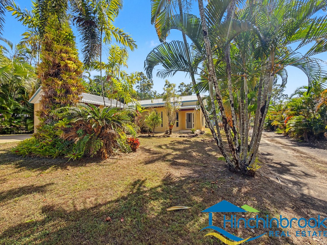 House in Cardwell, Queensland, Australia 4 - 18867573