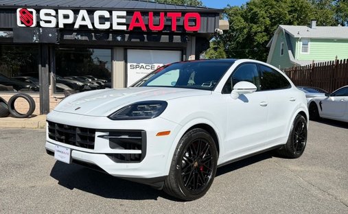 2024 Porsche Cayenne Coupe S Sport Utility 4D in East brunswick, NJ, United States 1