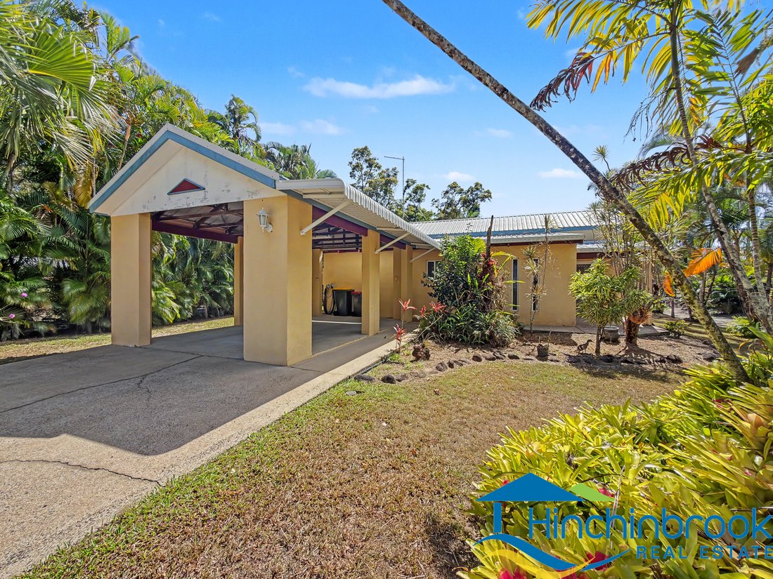 House in Cardwell, Queensland, Australia 3 - 18867573