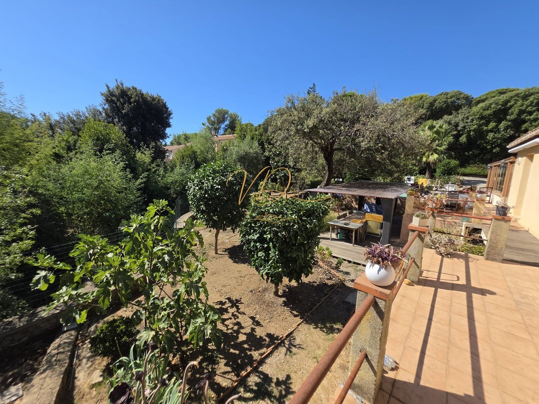 Villa en La Croix-Valmer, Provenza-Alpes-Costa Azul, Francia 4 - 18867156