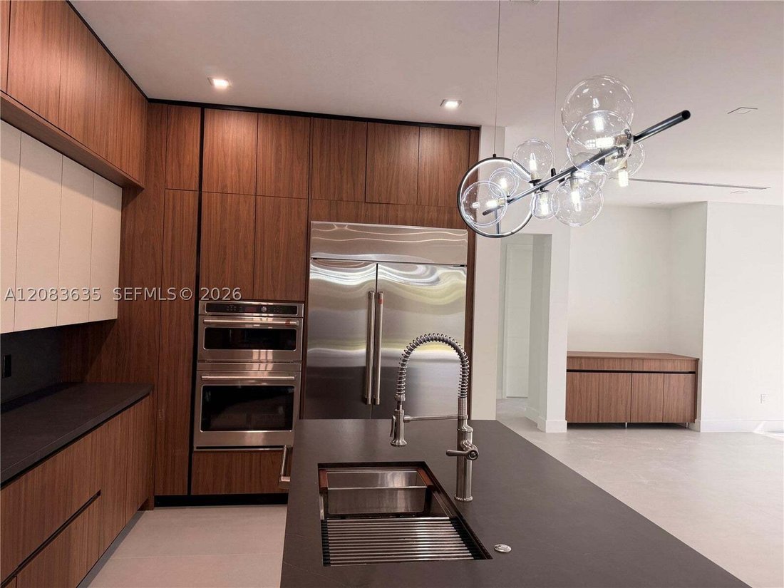 House in Miami, Florida, United States 3 - 18866415