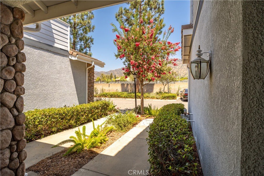 Condo in Glendora, California, United States 3 - 18606245