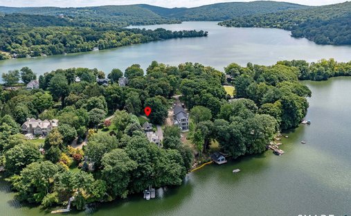 House in Warren, Connecticut, United States 1