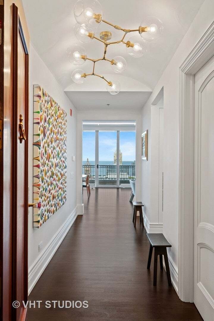 Condo in Chicago, Illinois, United States 2 - 18866799