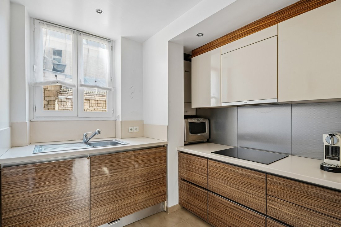 Apartment in Porte Dauphine, Paris 16e Arrondissement, Paris 5 - 18863919