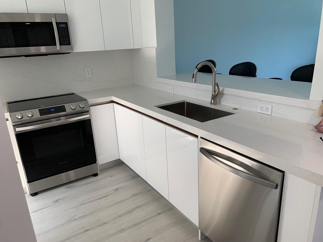 Condo in Fort Lauderdale, Florida, United States 3 - 18866971