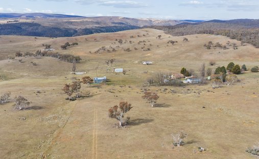 Country House in Dry Plain, New South Wales, Australia 1