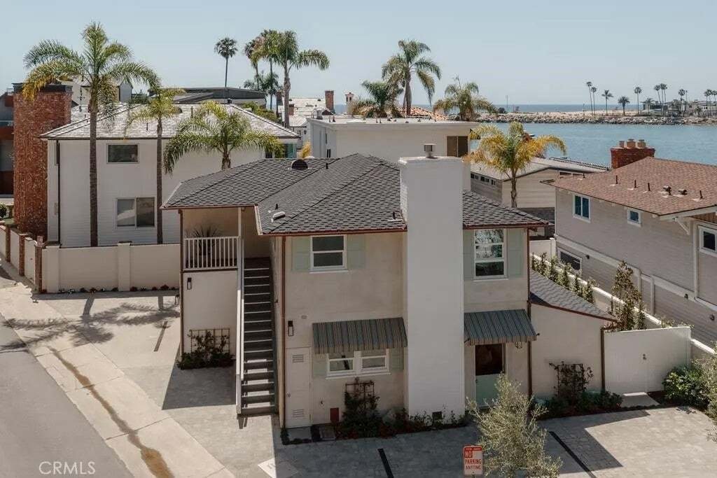 Newport Beach, California, United States 2 - 18866658