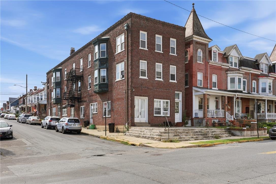Apartment in Wescosville, Pennsylvania, United States 3 - 18865360