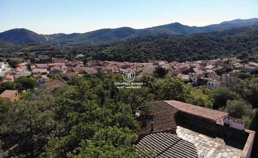 Maison à Castelnou, Occitanie, France 1
