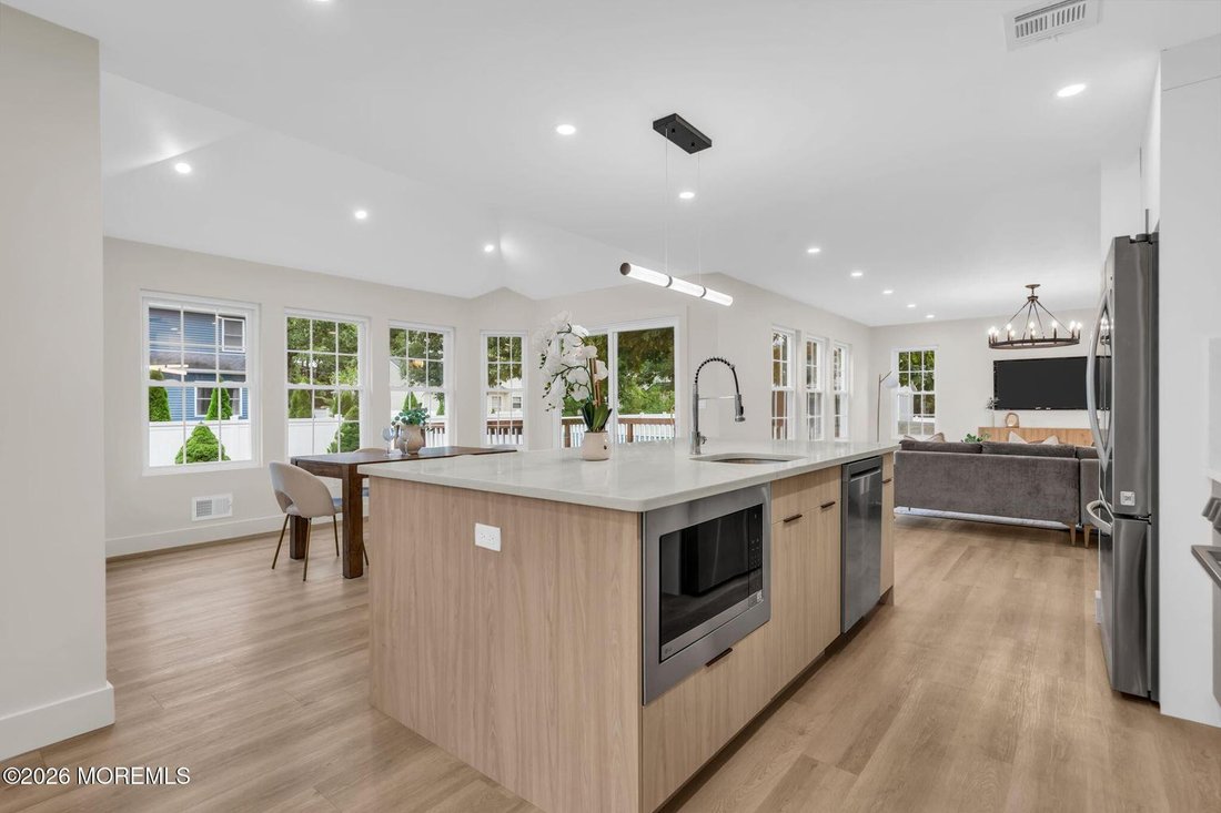 House in Stafford Township, New Jersey, United States 3 - 18863623