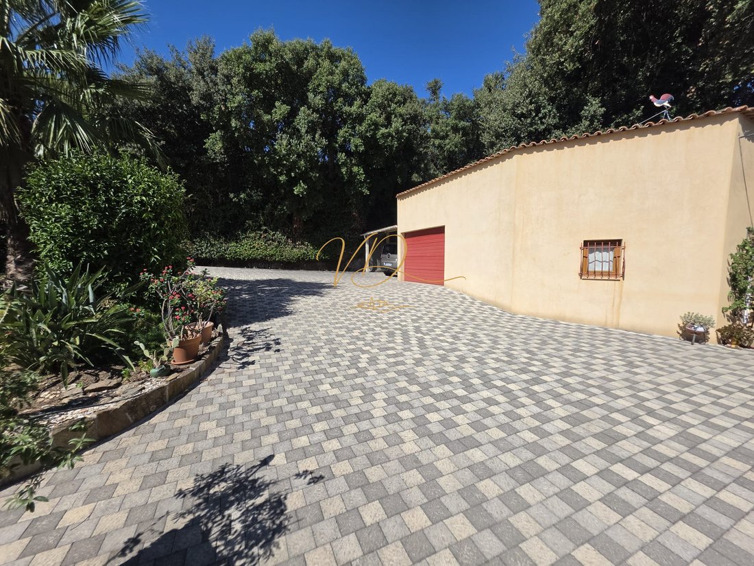Villa en La Croix-Valmer, Provenza-Alpes-Costa Azul, Francia 2 - 18867156