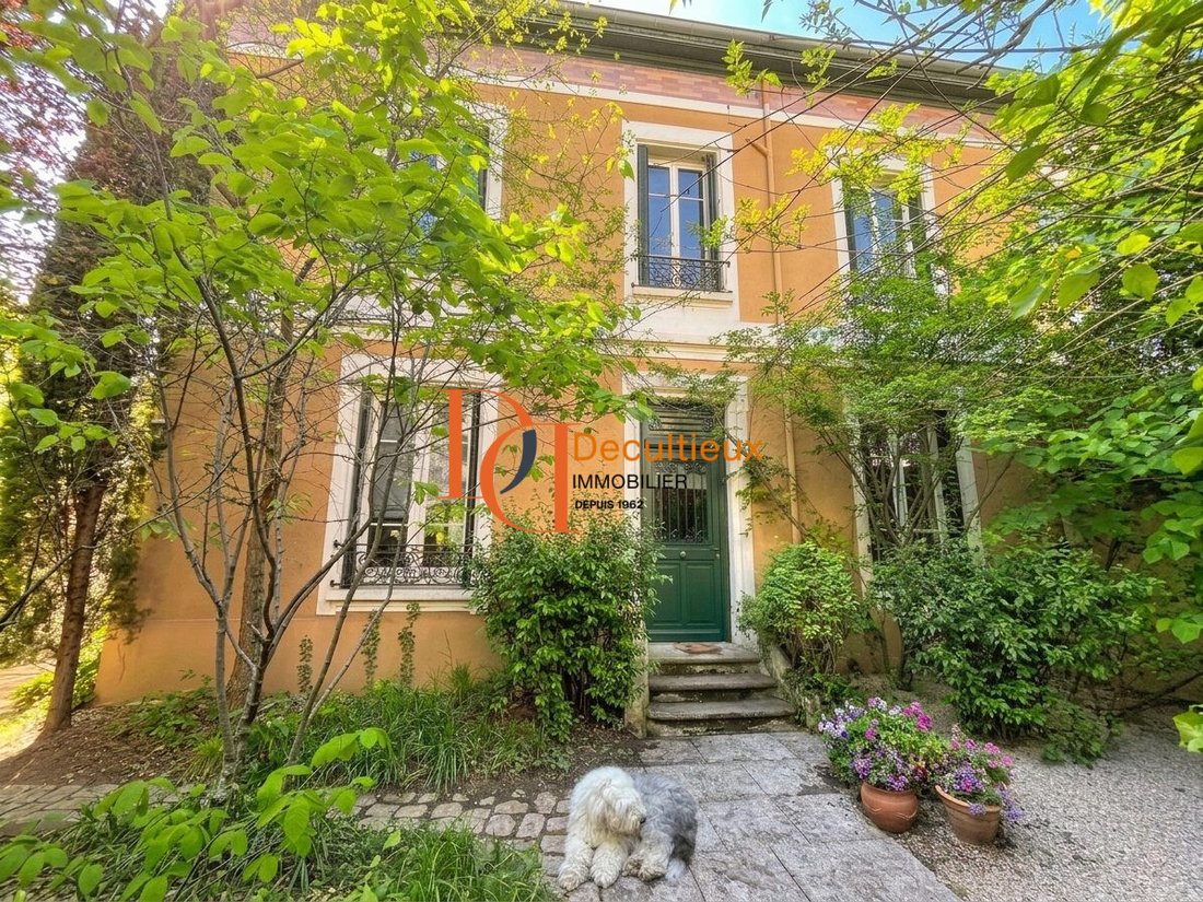 House in Zola - Pressence, Villeurbanne, France 1 - 18868375