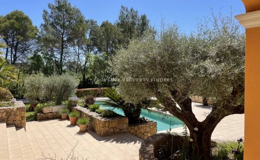 Casa en Est, Lorgues, Francia 1