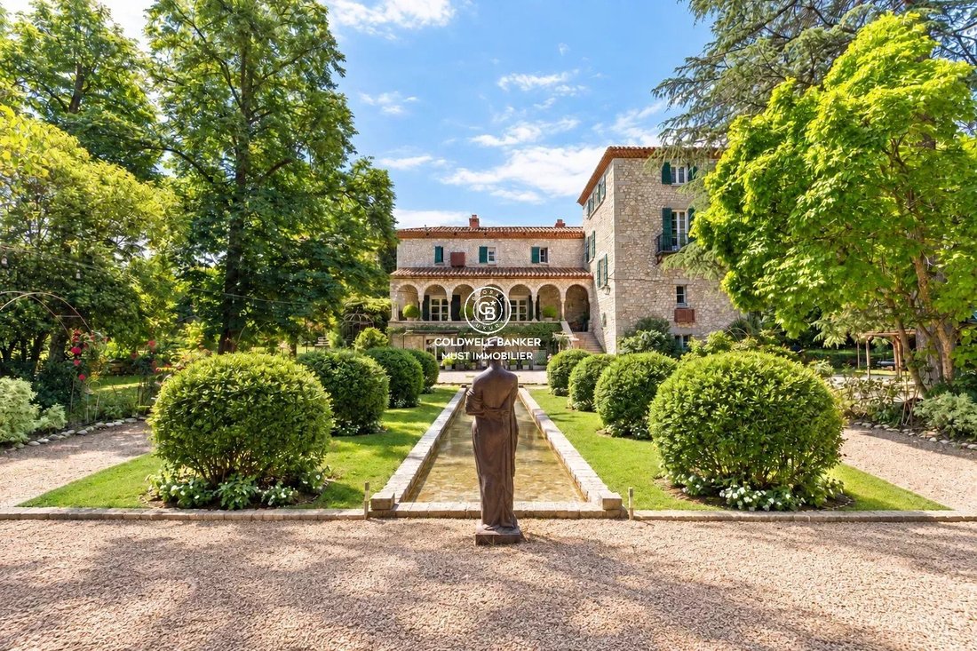 Estate in Ouest, Prades, France 1 - 18859718