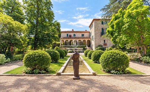 Estate in Ouest, Prades, France 1