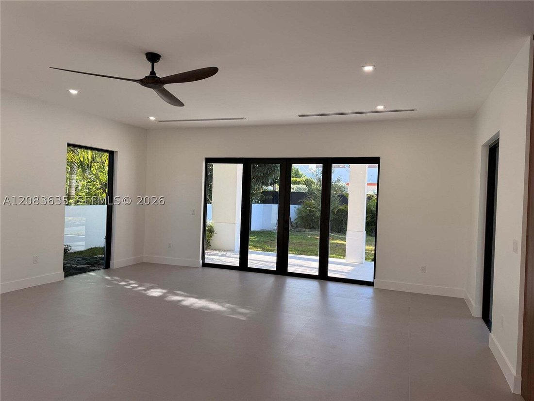 House in Miami, Florida, United States 5 - 18866415