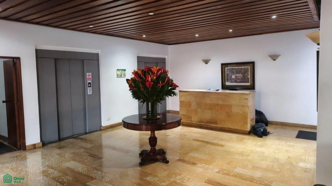 Condo in Bogota, Bogotá, Colombia 2 - 18864904