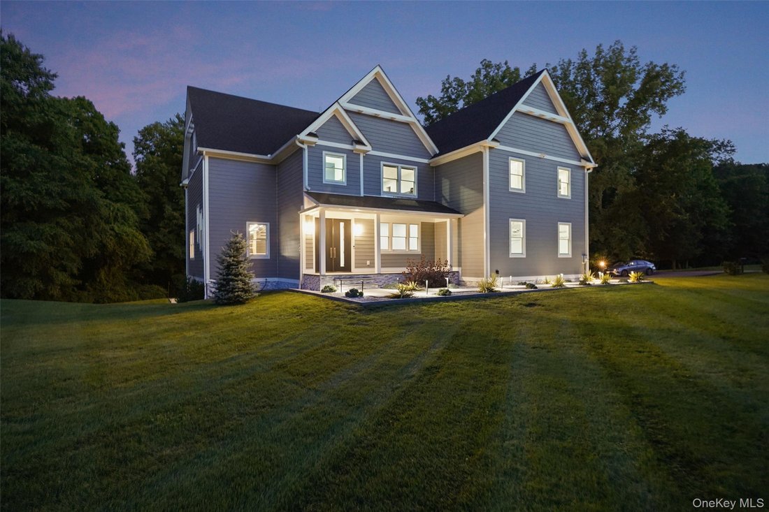 House in Carmel Hamlet, New York, United States 2 - 18865503