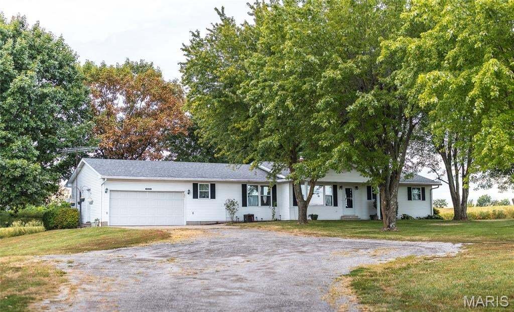 House in Jerseyville, Illinois, United States 1 - 18865114
