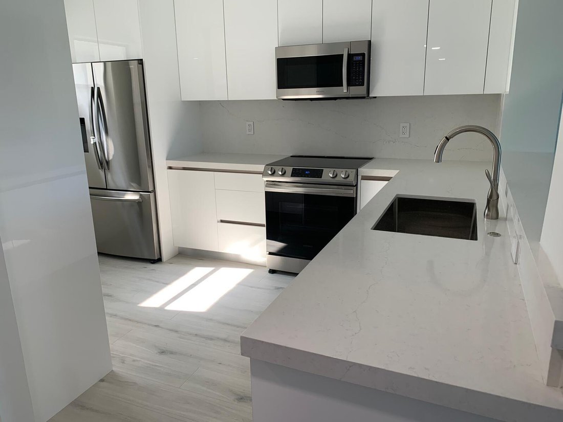 Condo in Fort Lauderdale, Florida, United States 2 - 18866971