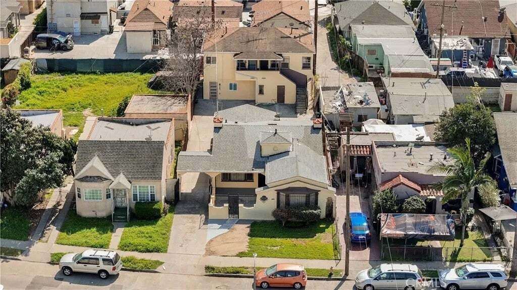 Los Angeles, California, United States 4 - 18866619