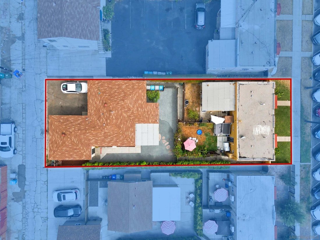 San Diego, California, United States 5 - 18866677