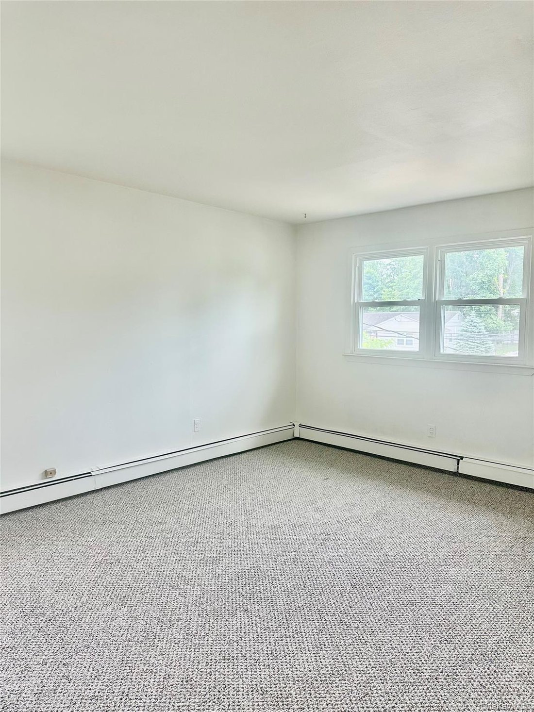 Lake Ronkonkoma, New York, United States 5 - 18866917
