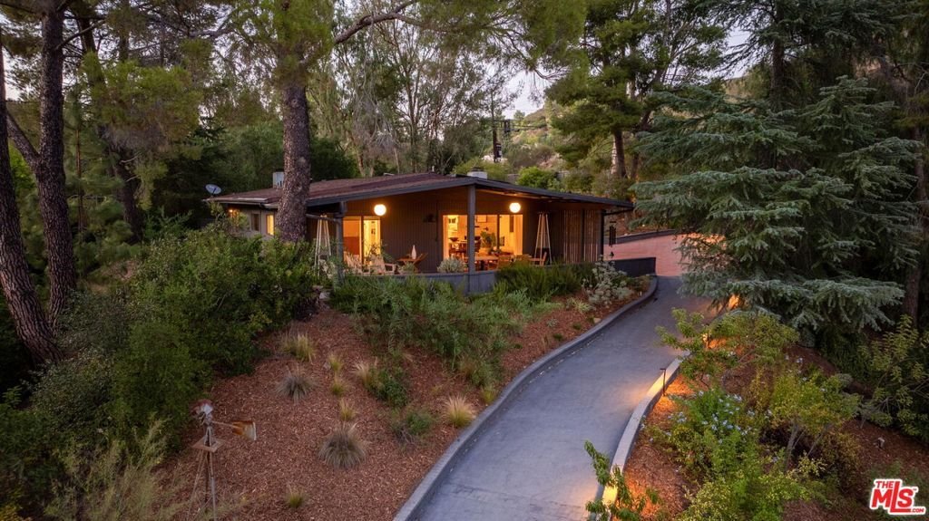 House in Hidden Hills, California, United States 1 - 18866345
